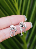 Frog Design Stud Earring-Outfit