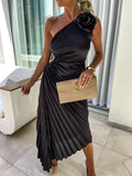 Women's New Solid-Color Dress Fashion Sexy Slanted Shoulder Folded Empty Dress