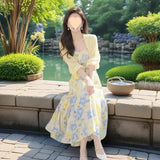 Dress Women's Summer 202 5 New Slimy Temperament Cardigan + Slings Broken Floral Dress Two