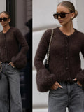 Retro Plush Horn Sleeve Sleeve Sleeve Shirt Single Buckle Embellishing White Brown Autumn And Winter Vintage Style