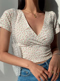 French Retro Floral V-neck Short-sleeved T-shirt Slim Slimming Wild High Waist Women's Top Harajuku Graphic T Shirts-Outfit