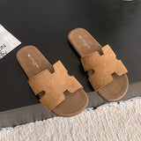 The Summer Of 2025, The Summer Flat-Bottomed Trendy Drag Wears The Retro Sentence Round 100 With Skirts, The Two Uncle