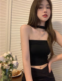 Girls Take Pictures Of Thin And Beautiful Women In The Wind Hanging Neck Small Sling Vest Women In The Summer New Outer Wear