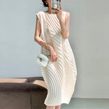 Folded Women's High-Quality Water Year Round Folding Curd Dress Daily Commuting Fashion Sleeveless Long