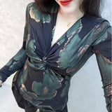 Folds Floral Printed Pullovers Sexy Slim 2023 Spring Autumn Long Sleeve Women's Clothing Commute Elegant V-Neck T-shirt-Outfit
